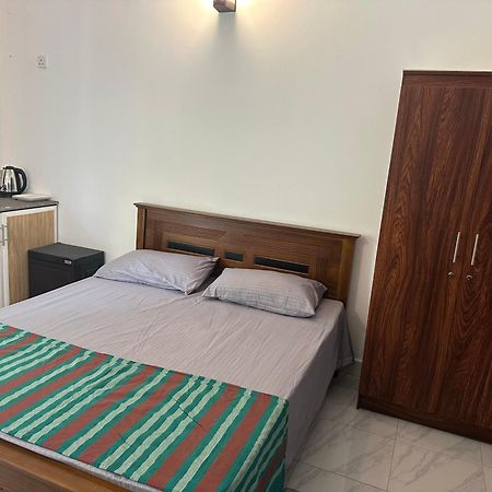 Mango Tree Budget Home Stay Homagama Esterno foto