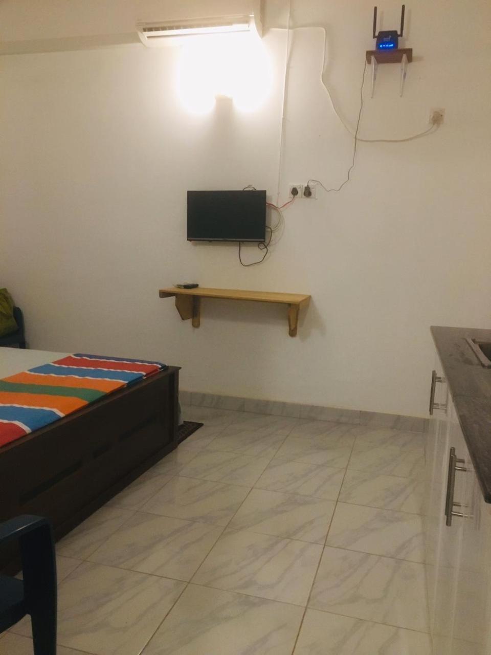 Mango Tree Budget Home Stay Homagama Esterno foto